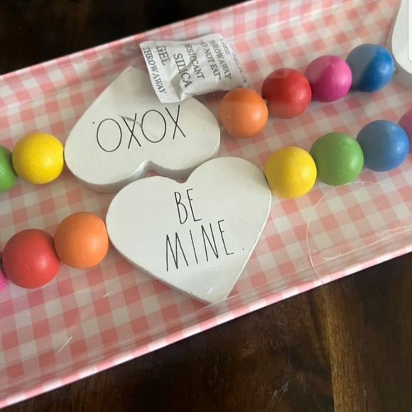 RAE DUNN Valentine Hearts/Beads Wood Garland Decor New - Picture 7 of 8